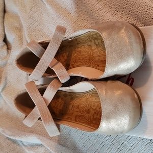 EUC size 1 Blowfish girls shoe